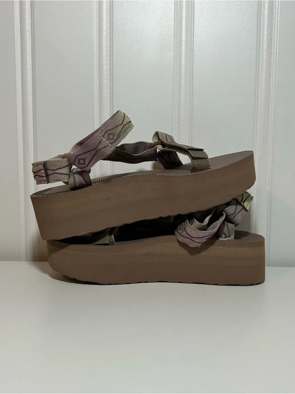 Teva flatform Women’s Platform Sandal - Pink and Brown Straps